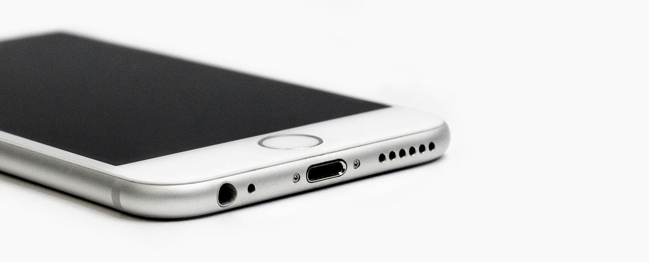 Cambia la batería de tu iPhone por menos dinero